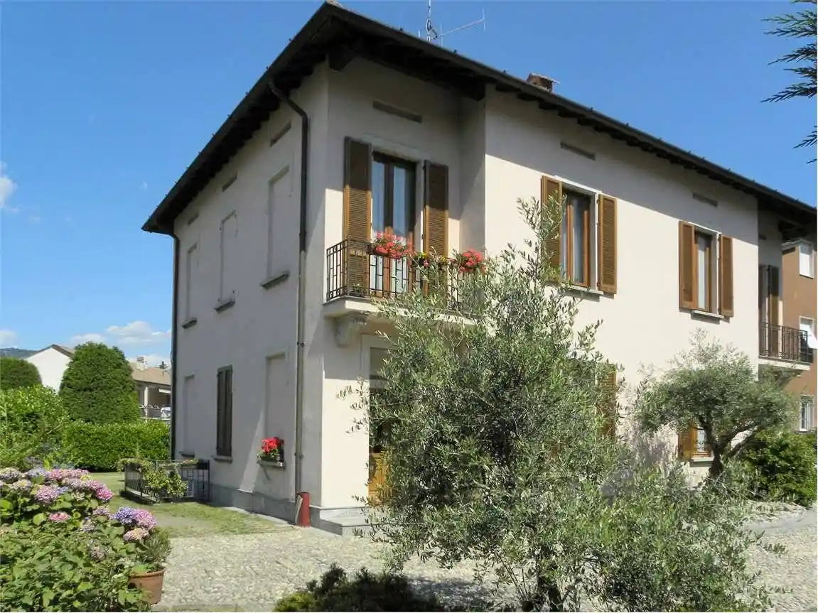 Villa in vendita a Como