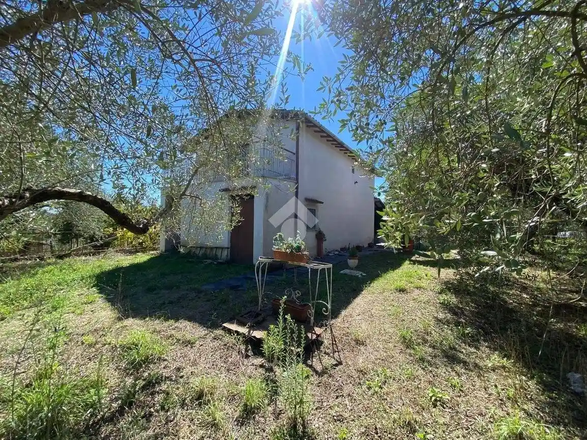 Villa in vendita a Fabrica di Roma