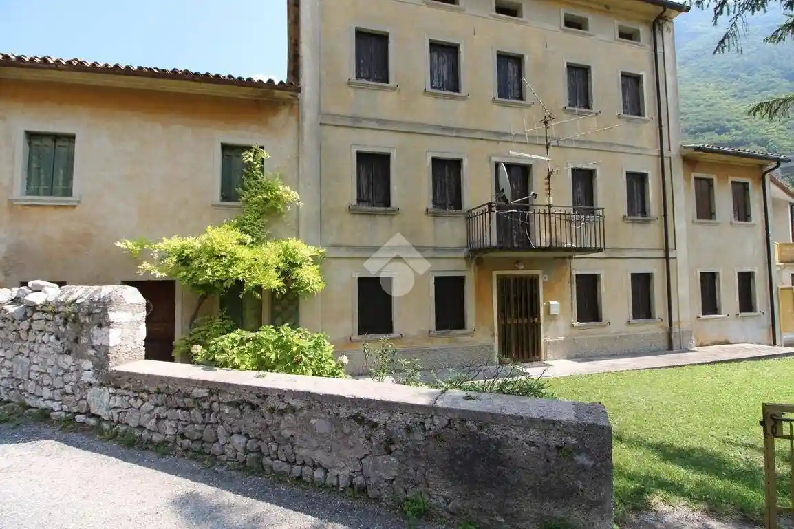 Casa indipendente in vendita a Vittorio Veneto