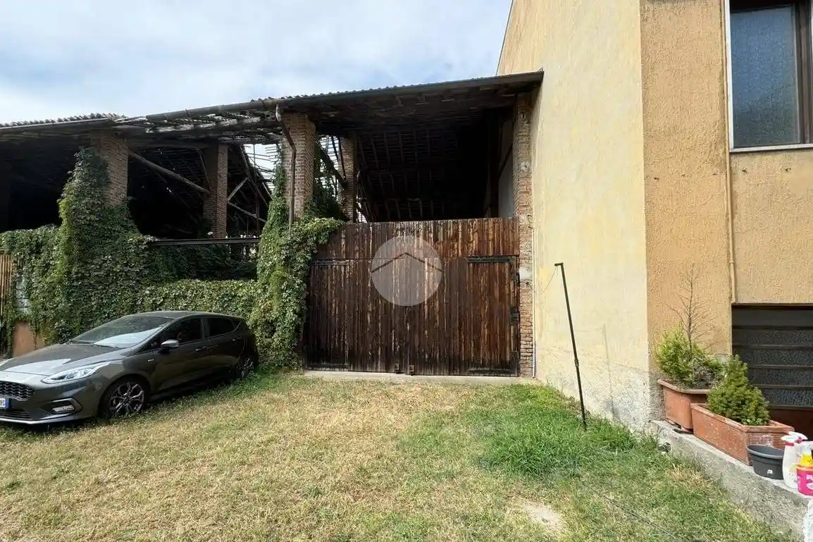 Rustico - Casale in vendita a Vittuone