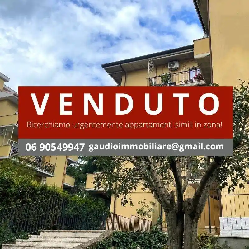 Appartamento in vendita a Roma