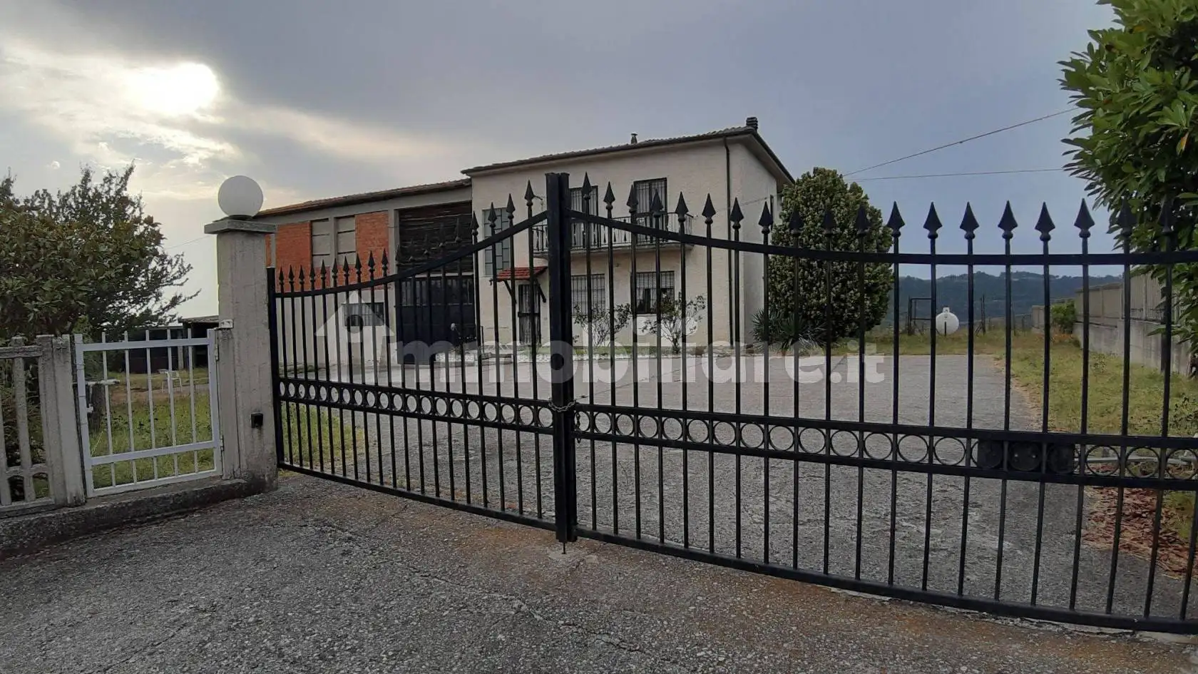 Casa indipendente in vendita a Roascio