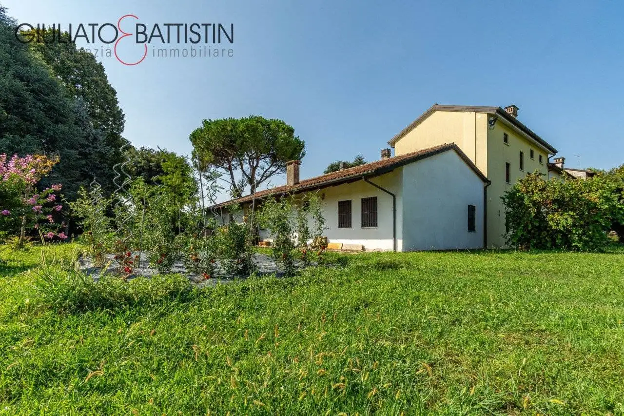 Rustico - Casale in vendita a Vicenza