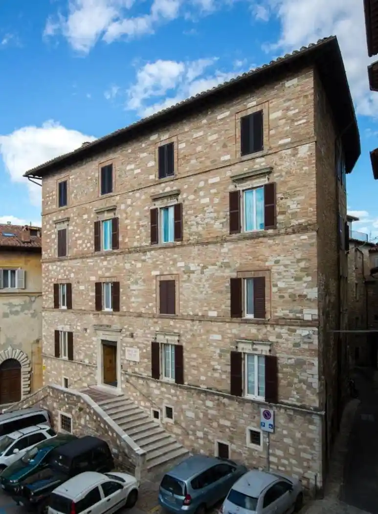 Palazzo - Edificio in vendita a Perugia