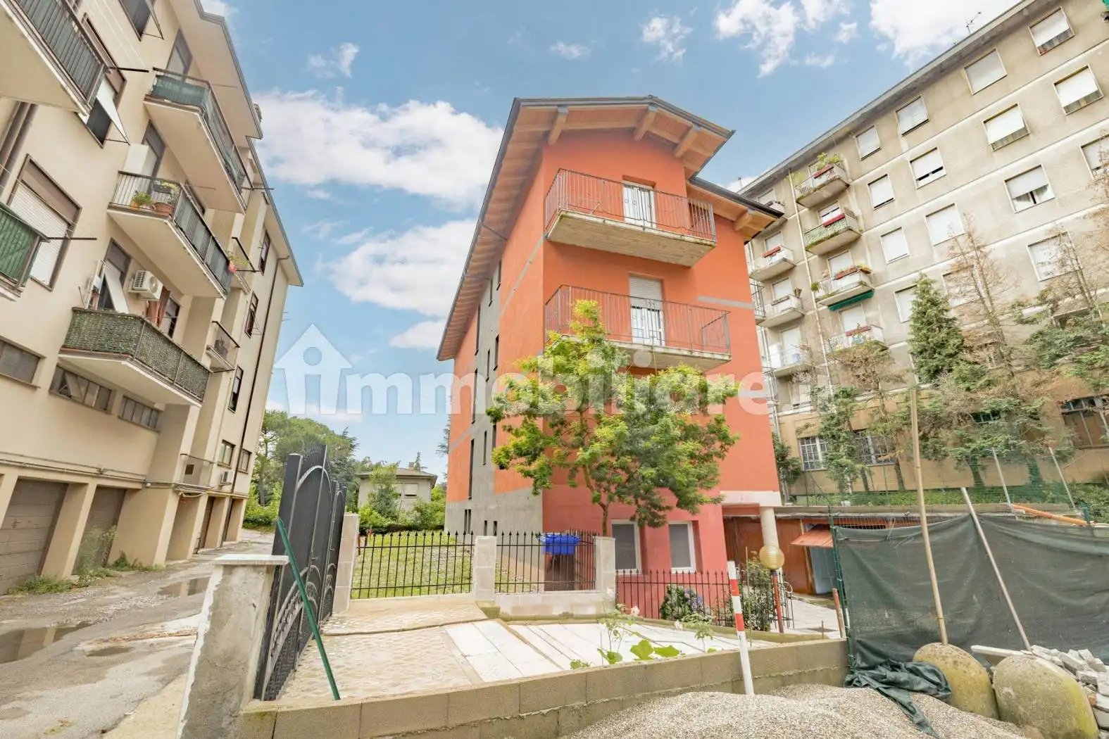 Palazzo - Edificio in vendita a Como