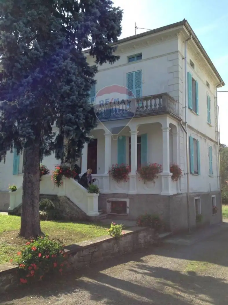 Villa unifamiliare, buono stato, 440 m², Centro, Bedonia - foto 3