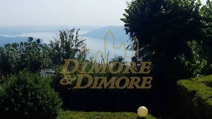 Appartamento in vendita a Premeno