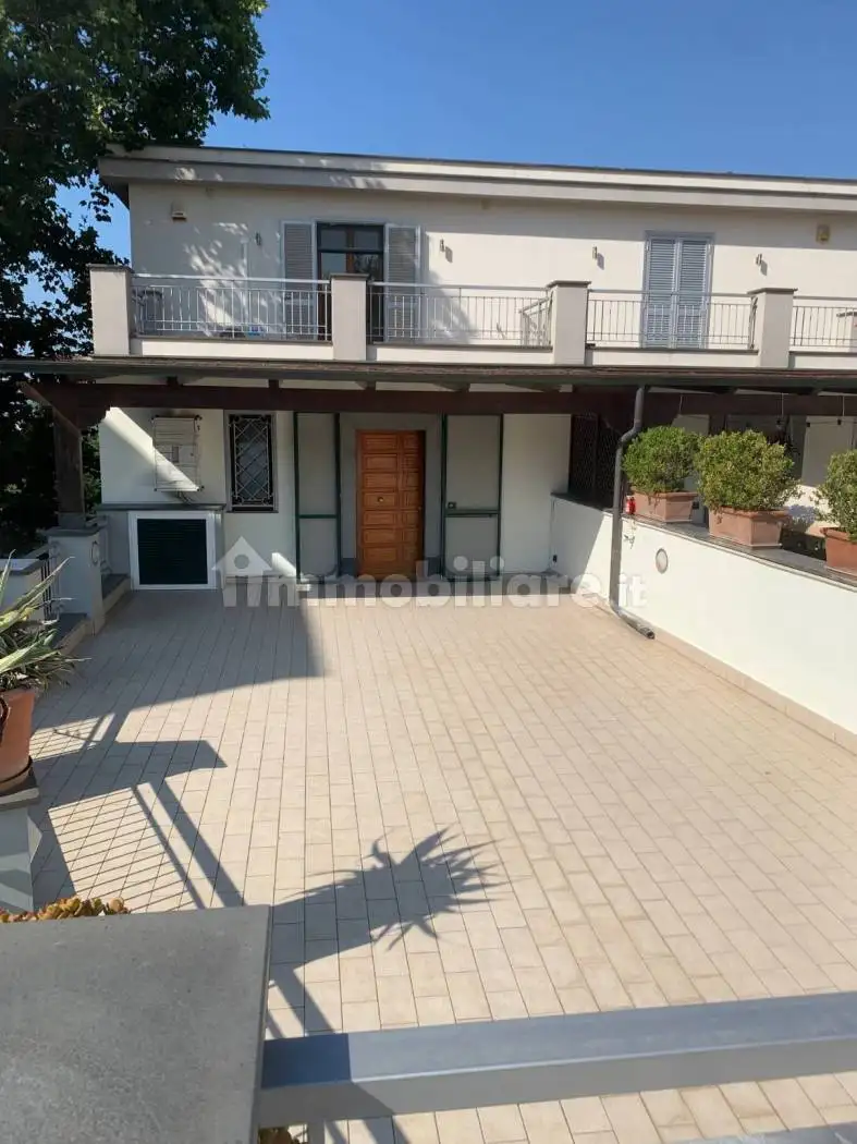 Villetta a schiera in affitto a Torre del Greco