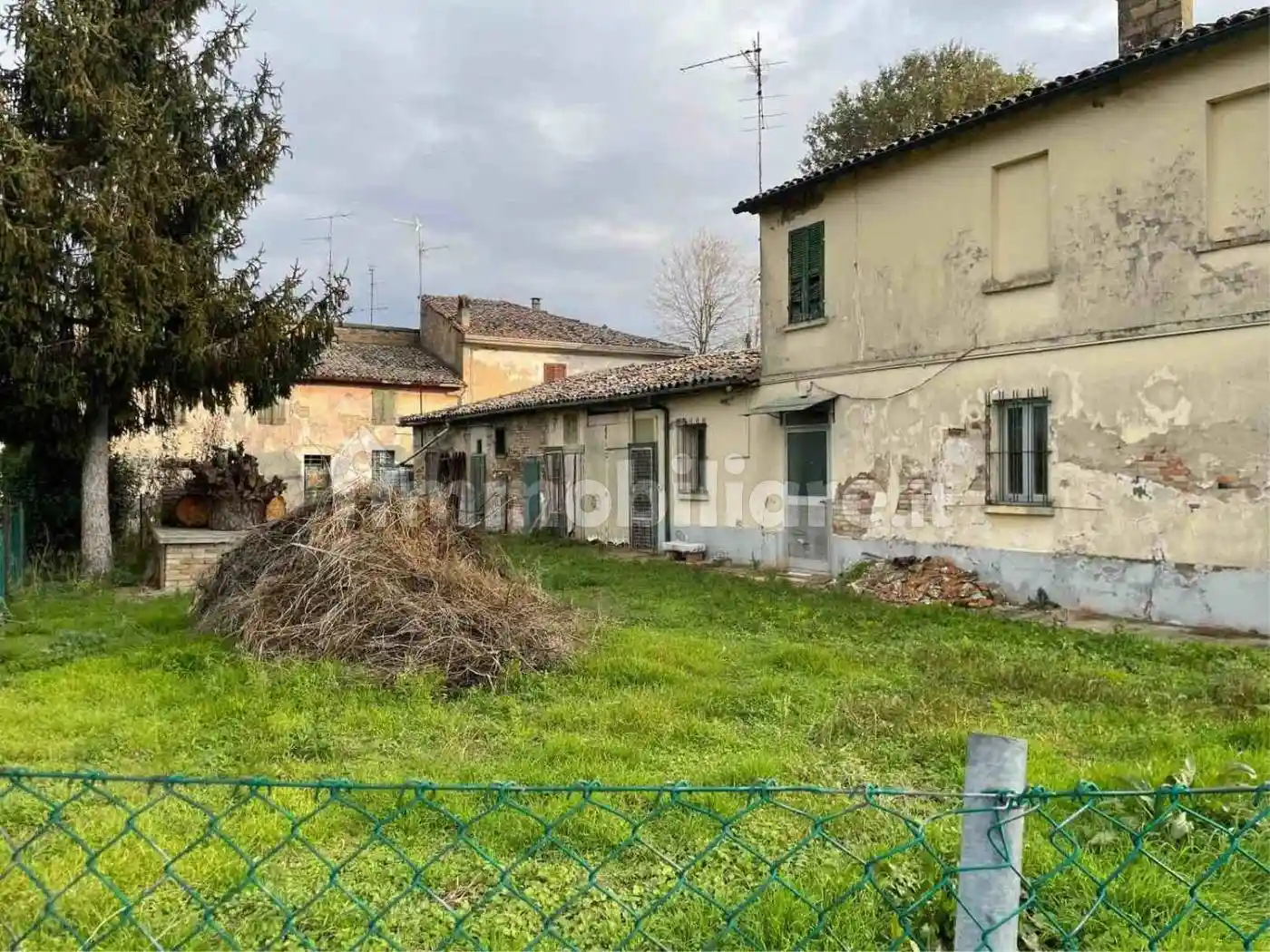 Rustico - Casale in vendita a Russi