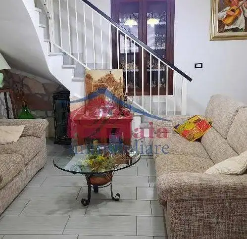 Villa in vendita a Sant'Angelo a Cupolo