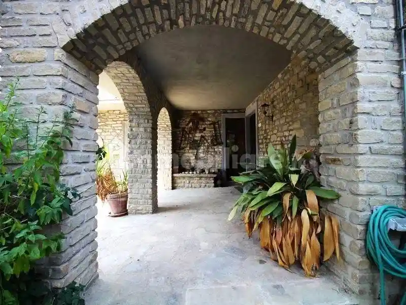 Terratetto unifamiliare 503 m², buono stato, Castino - foto 3