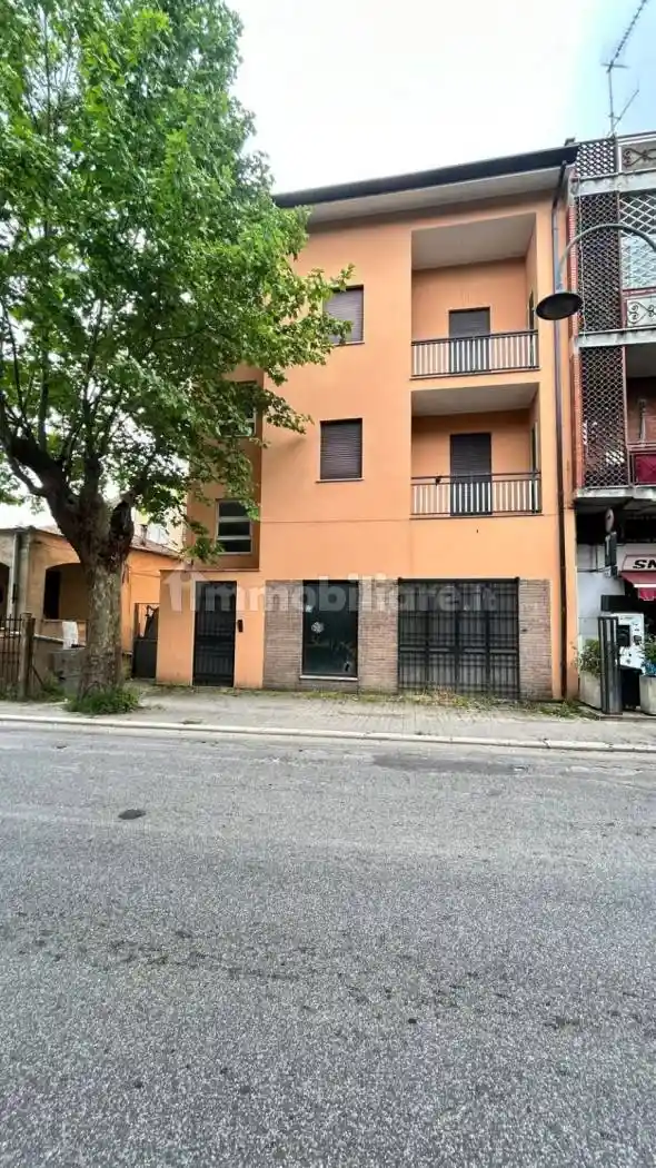 Palazzo - Edificio in vendita a Cori