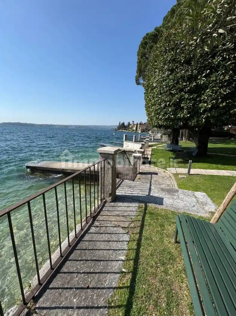 Appartamento in affitto a Gardone Riviera