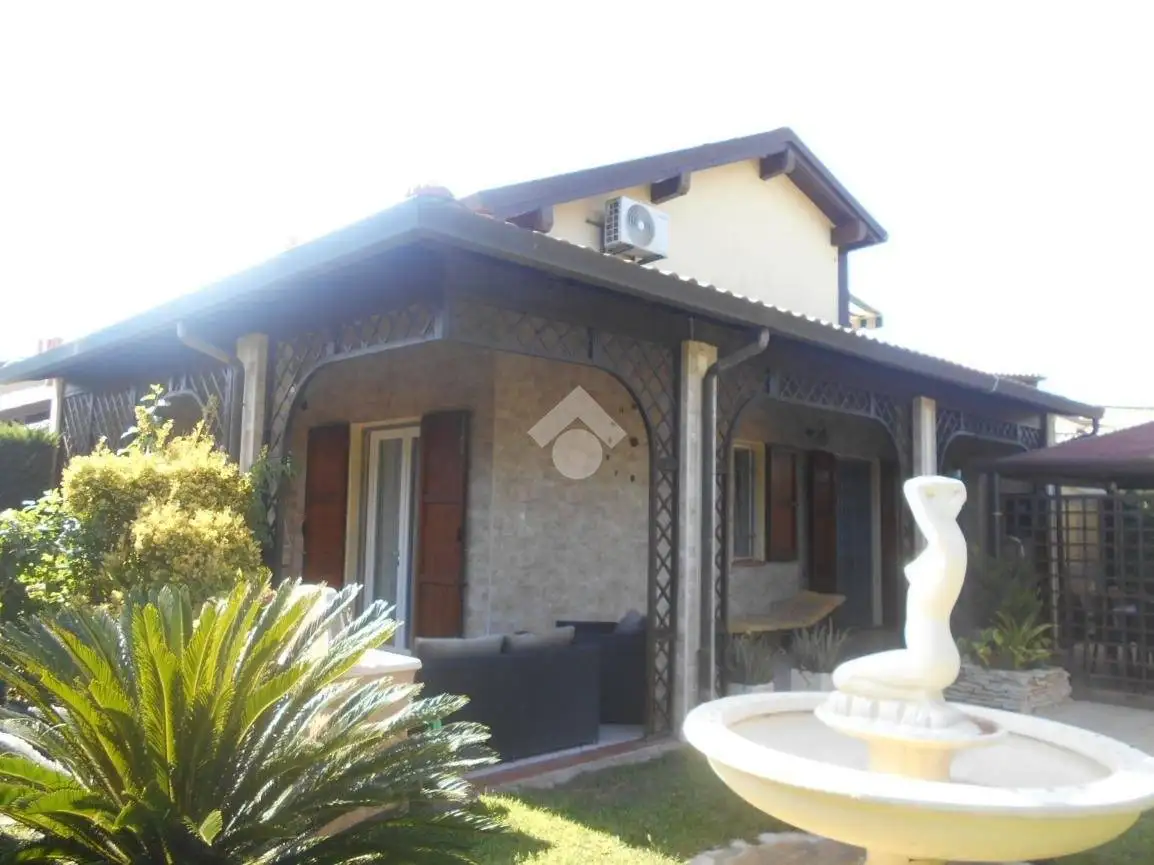 Villa in vendita a Comacchio