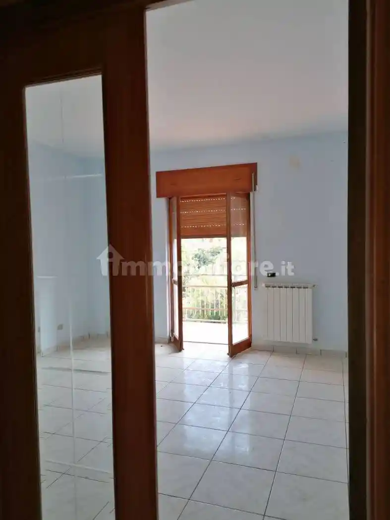 Trilocale via Ruggero Leoncavallo 52, Centro, Montalto Uffugo - foto 4