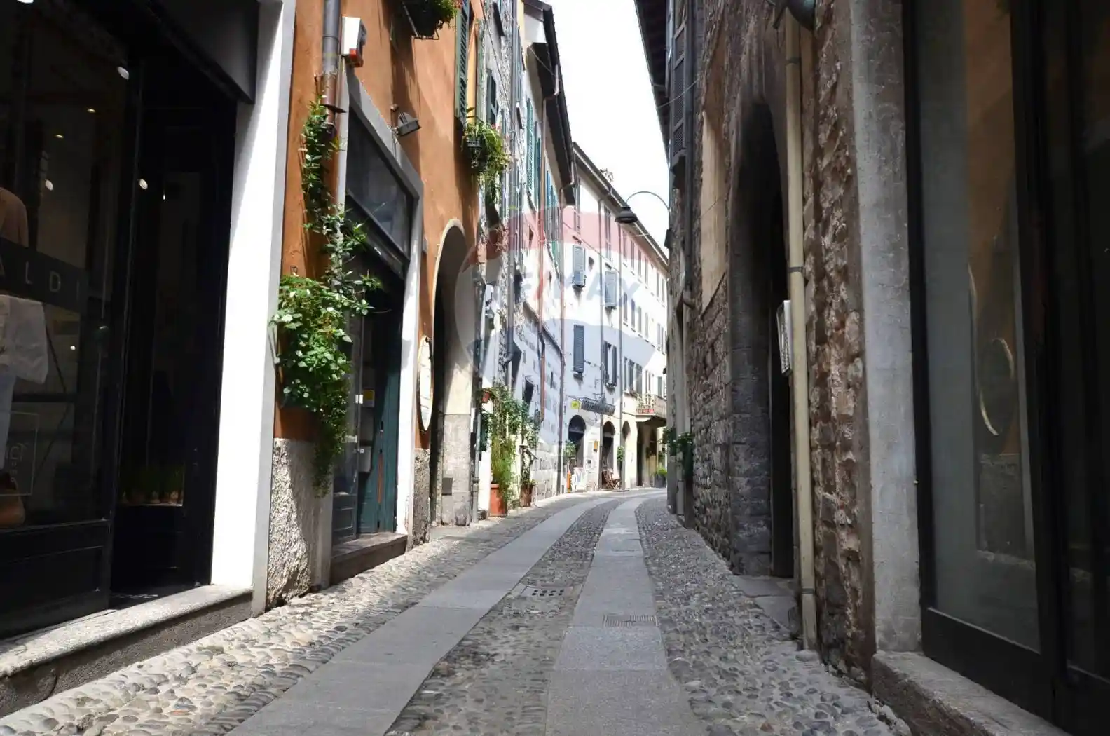 Appartamento in vendita a Como