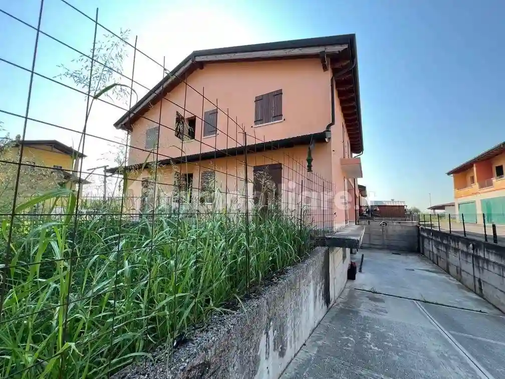 Villetta a schiera - foto 2