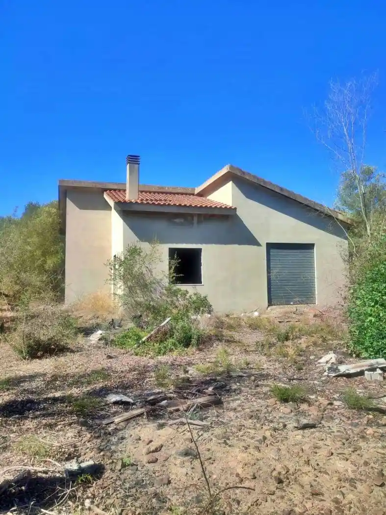 Villa in vendita a Uta