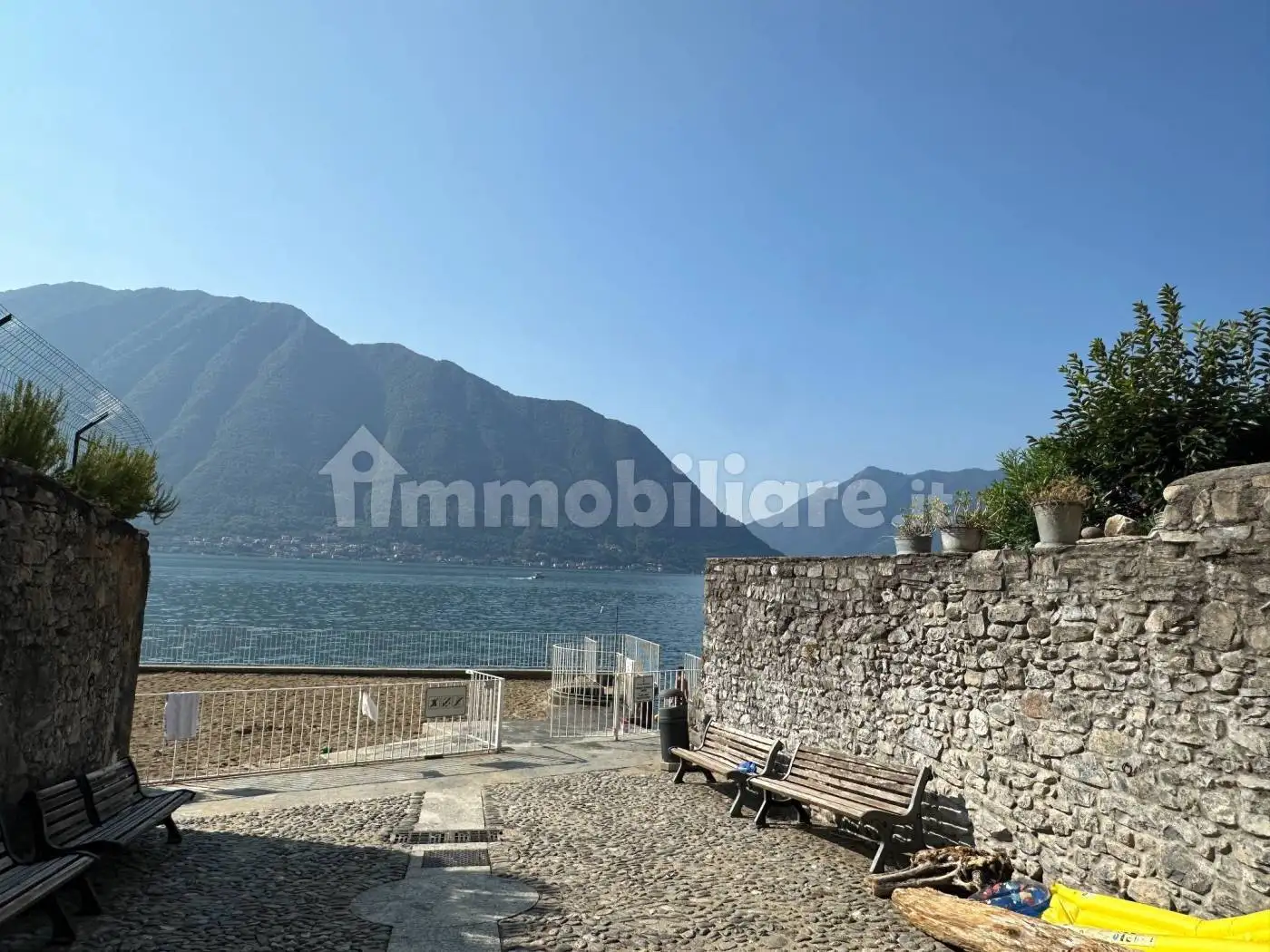 Villa in vendita a Sala Comacina