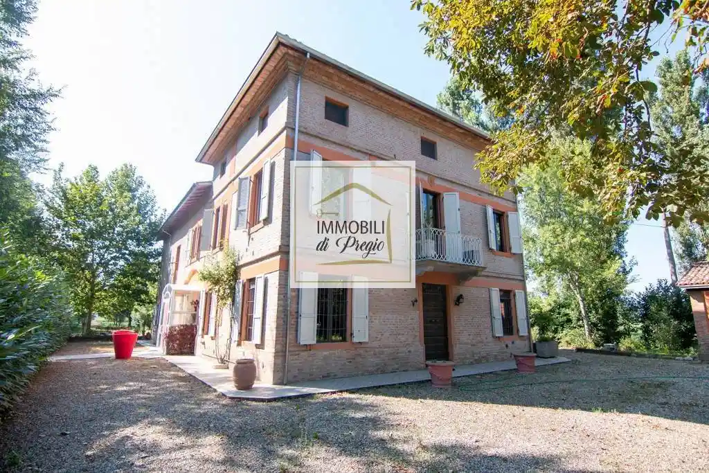 Casa indipendente in vendita a San Secondo Parmense