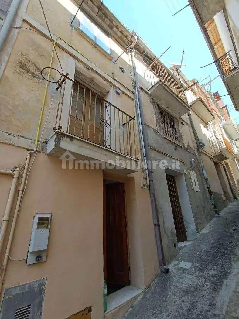 Casa indipendente in vendita a Mammola