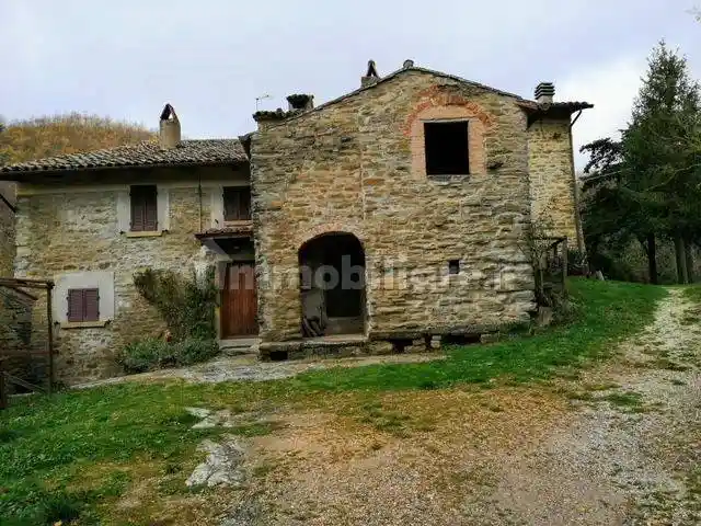 Palazzo - Edificio in vendita a Apecchio