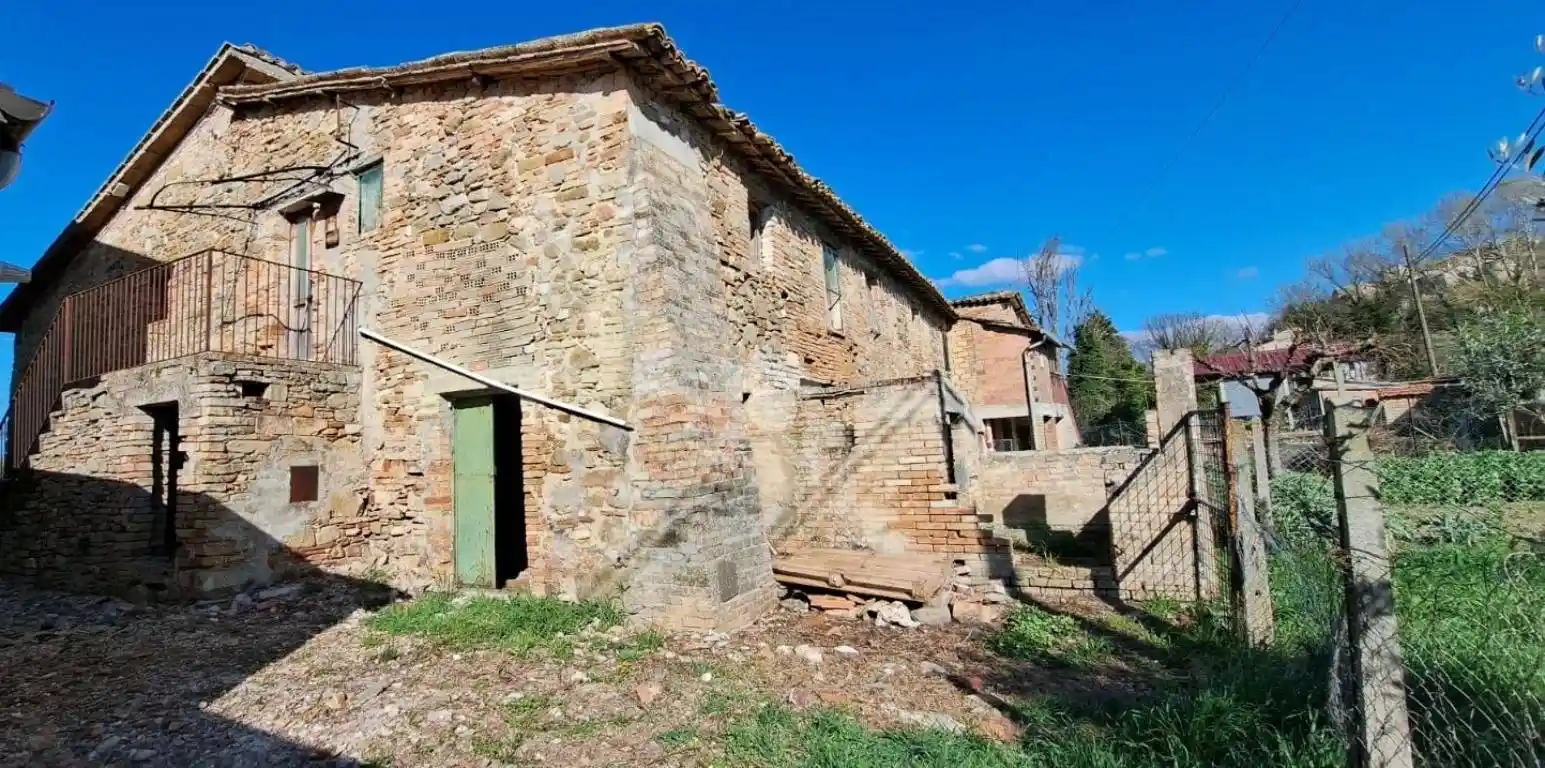 Casa indipendente in vendita a Bevagna