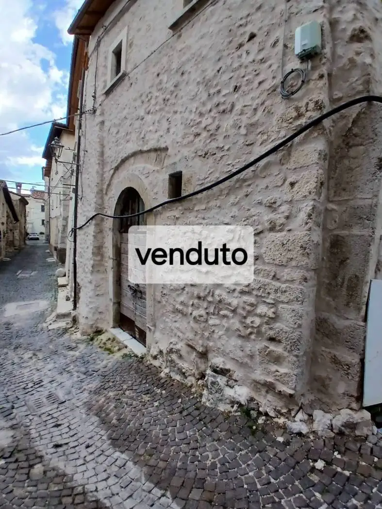 Rustico - Casale in vendita a Rocca di Mezzo