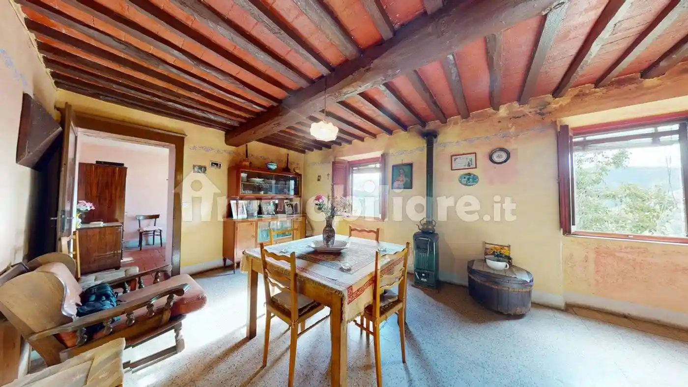 Casa indipendente in vendita a Borgo a Mozzano