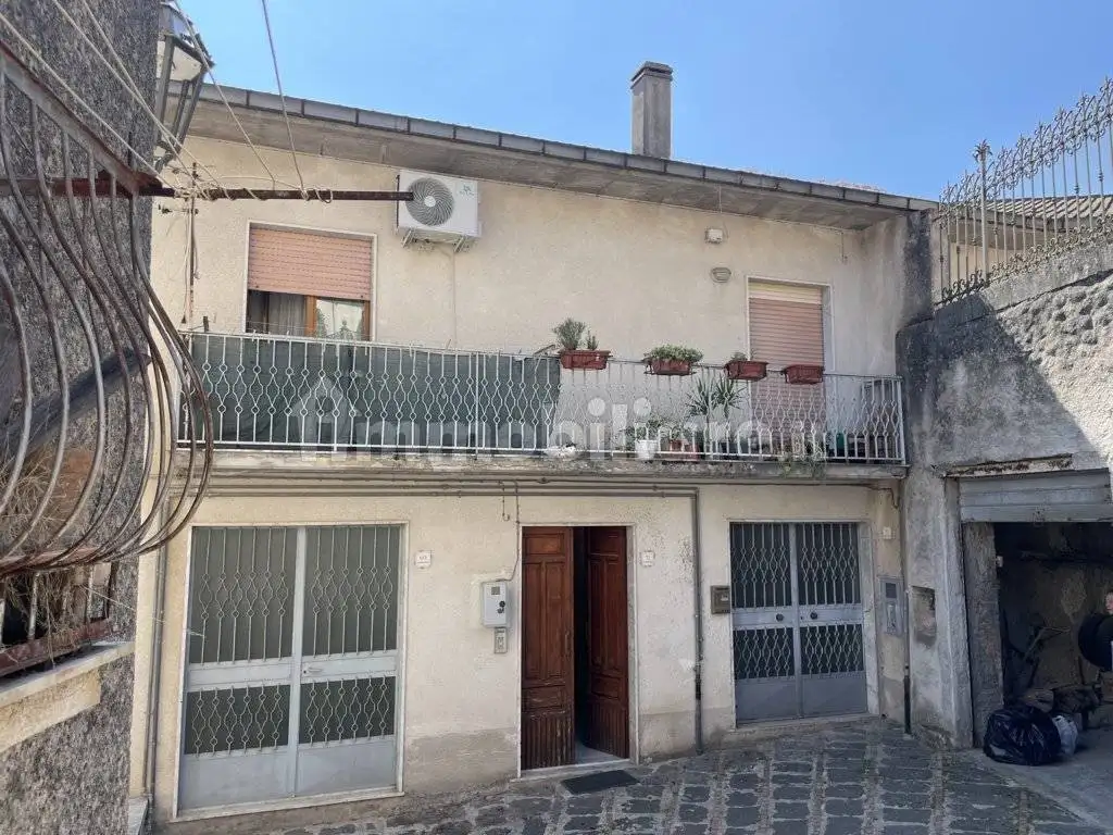 Casa indipendente in vendita a Montella