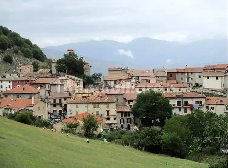 Appartamento in vendita a Tagliacozzo