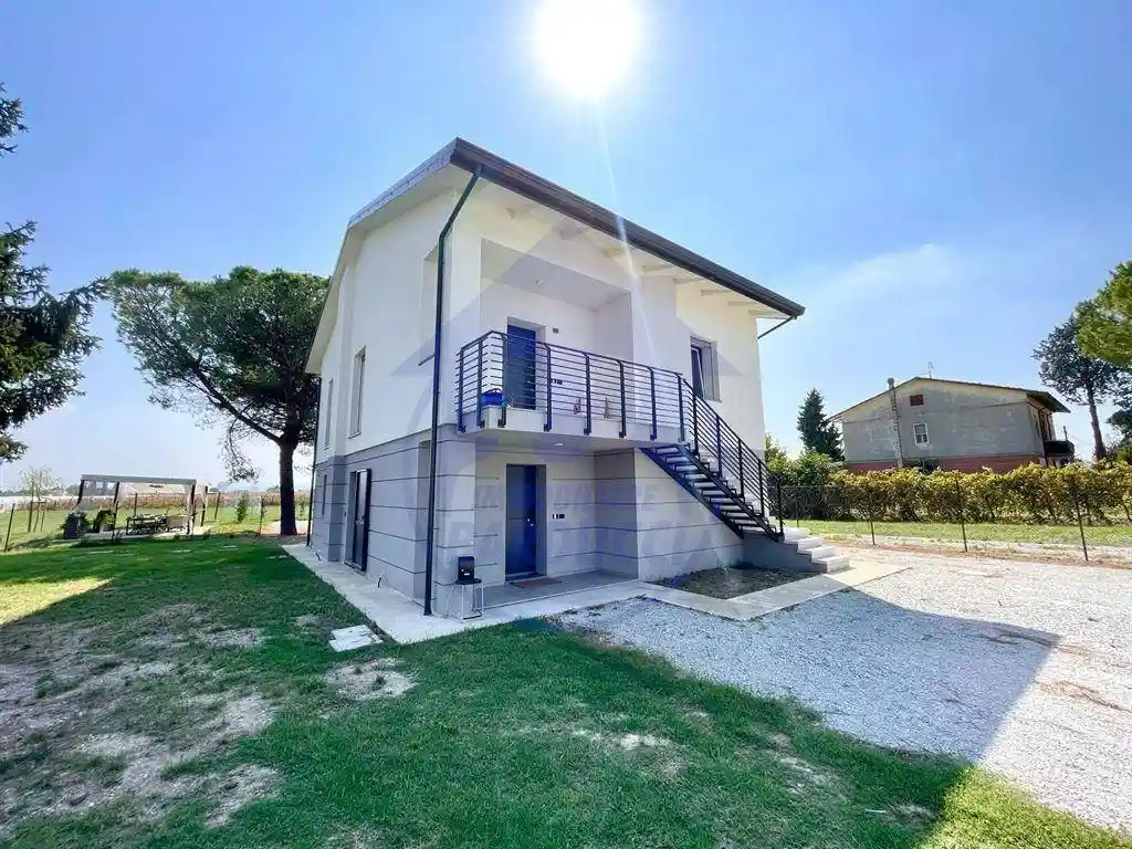 Casa indipendente in vendita a Cesenatico