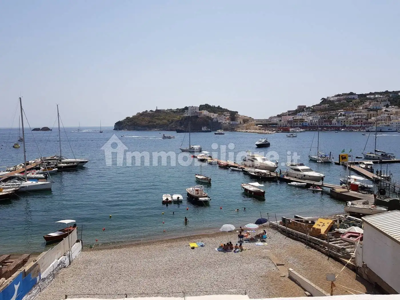 Appartamento in affitto a Ponza