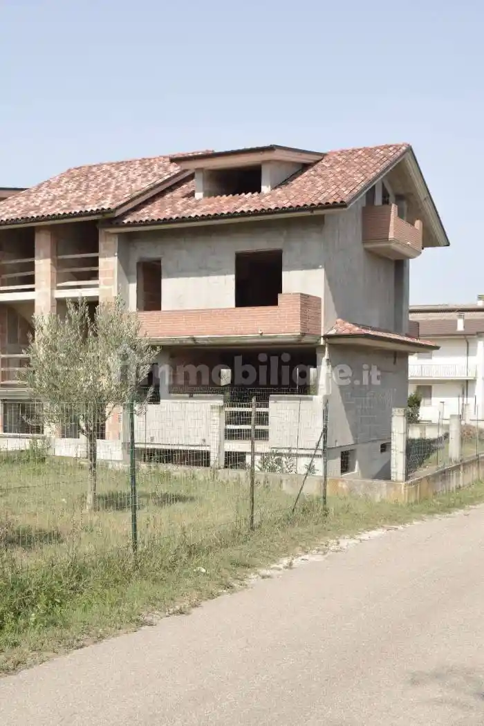 Villa bifamiliare via Licio Quinzio Cincinnato, Centro, Sant'Egidio alla Vibrata - foto 5