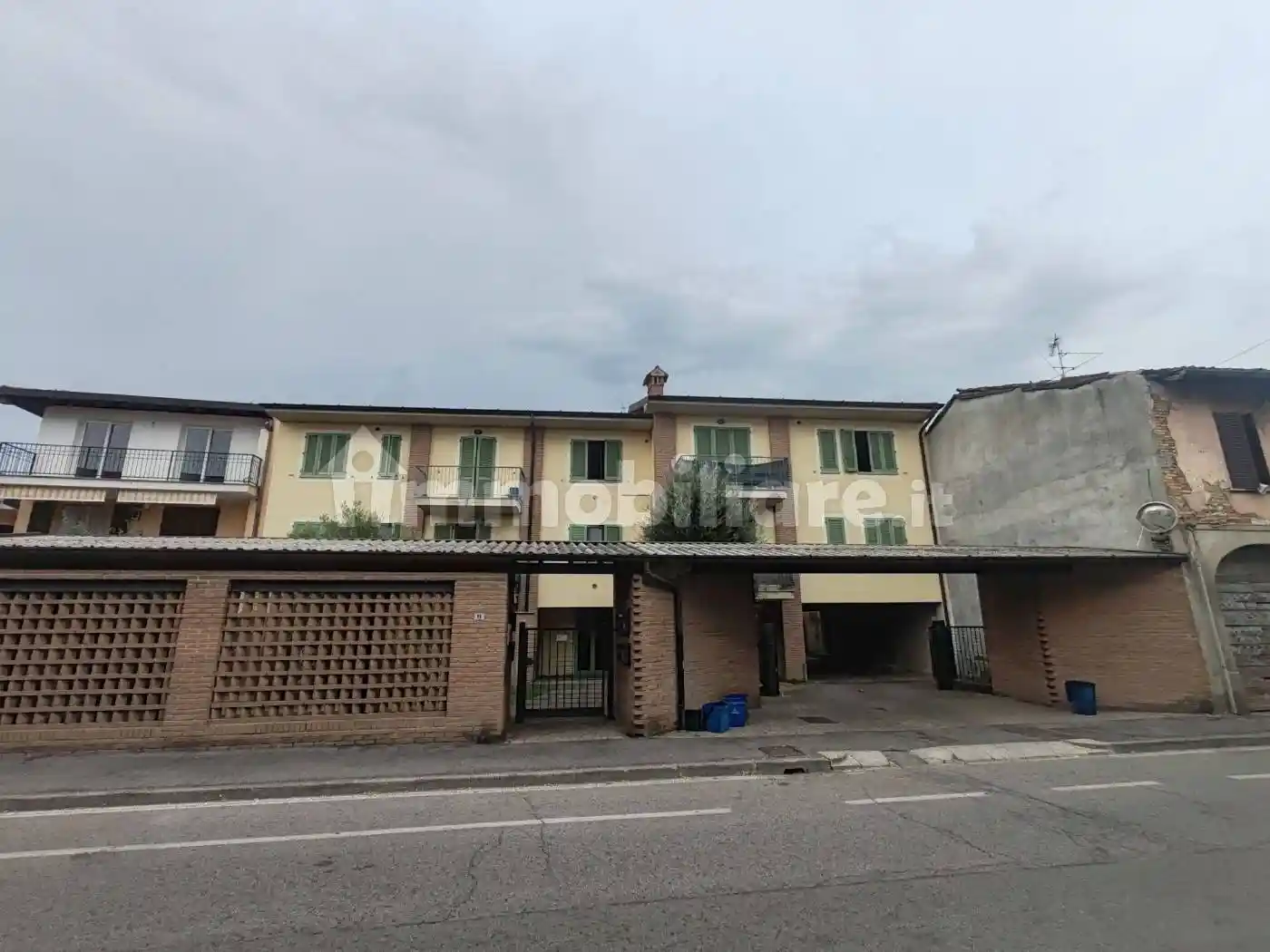 Appartamento in vendita a Casirate d'Adda