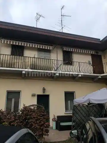 Appartamento in vendita a Cardano al Campo