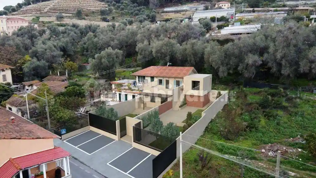 Appartamento in vendita a Bordighera