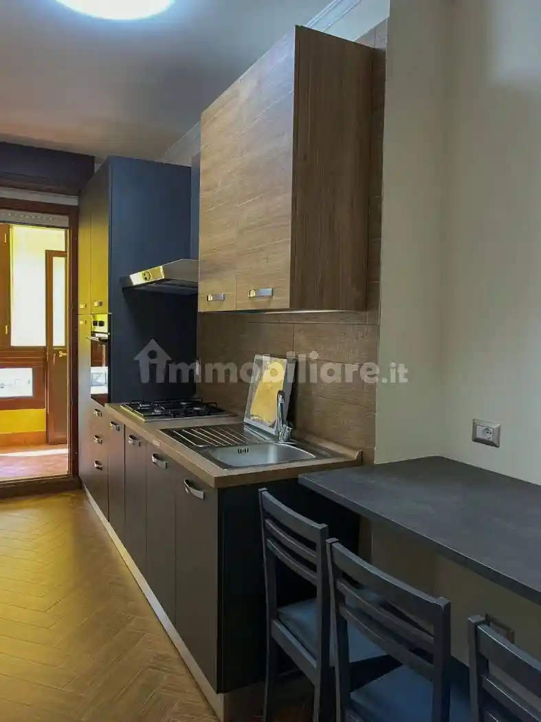 Appartamento via Taddeo da Sessa, Centro Direzionale, Napoli - foto 3