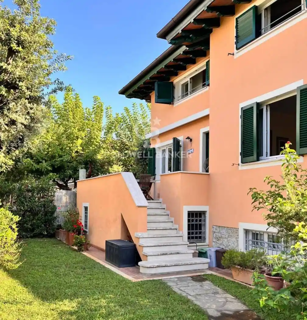 Villa in vendita a Pietrasanta
