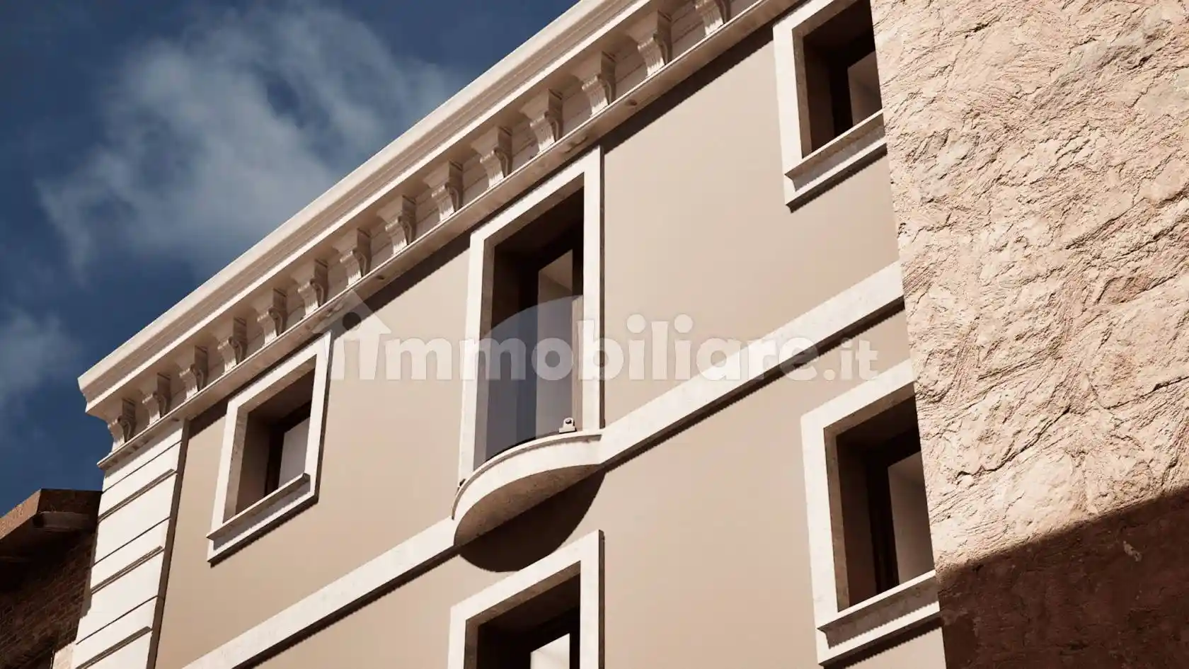 Palazzo - Edificio in Vendita - foto 2