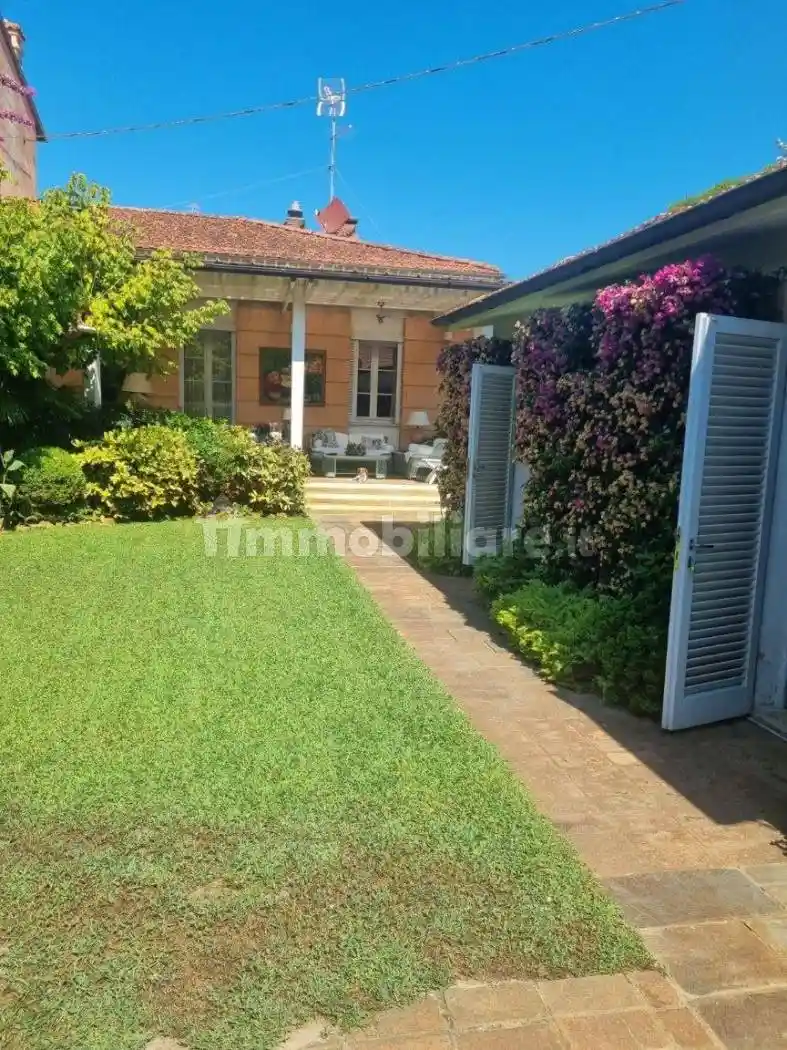 Villa in affitto a Forte dei Marmi