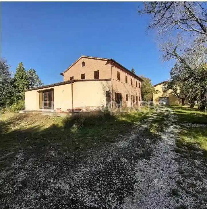 Rustico - Casale in vendita a Jesi