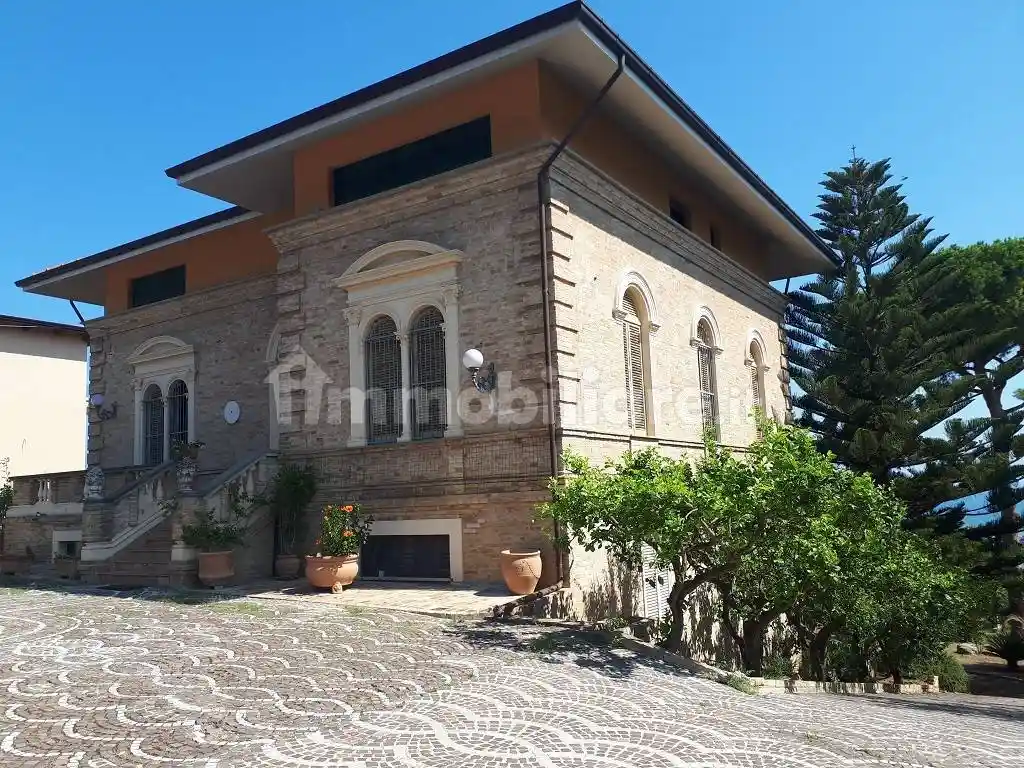 Villa unifamiliare viale dello Splendore, Centro, Giulianova - foto 2