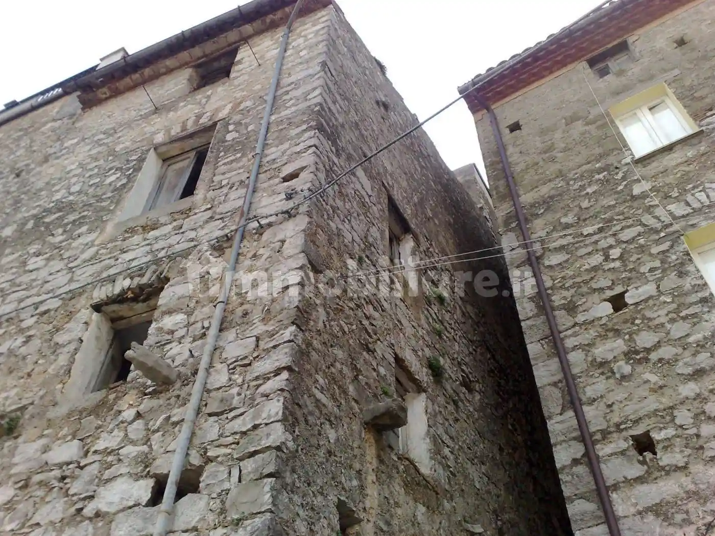 Palazzo - Edificio in vendita a Lenola