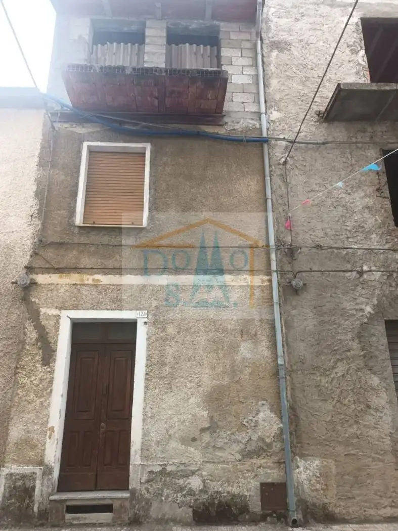 Terratetto unifamiliare 150 m², nuova, Centro, Bitti - foto 2