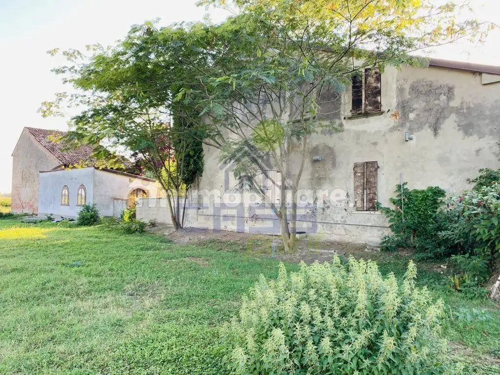 Rustico - Casale in vendita a Torre de' Picenardi