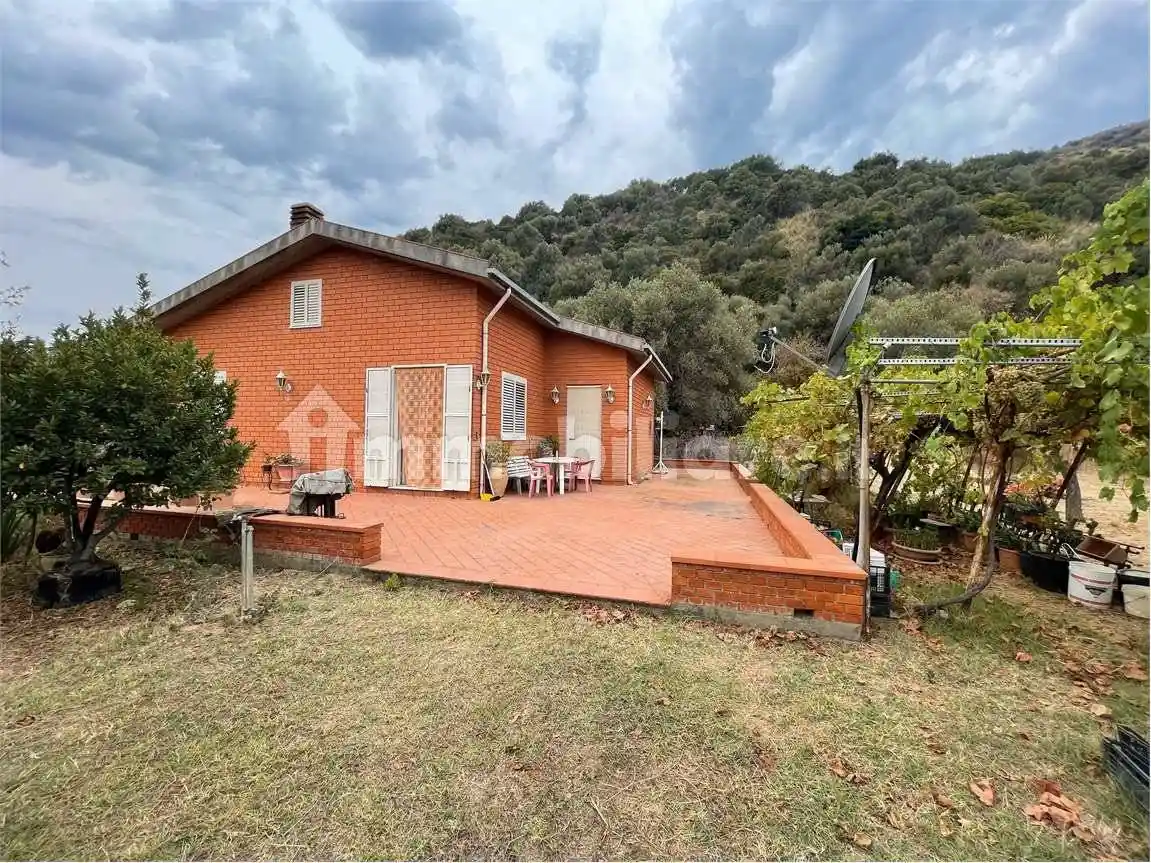 Villa in vendita a Pollina