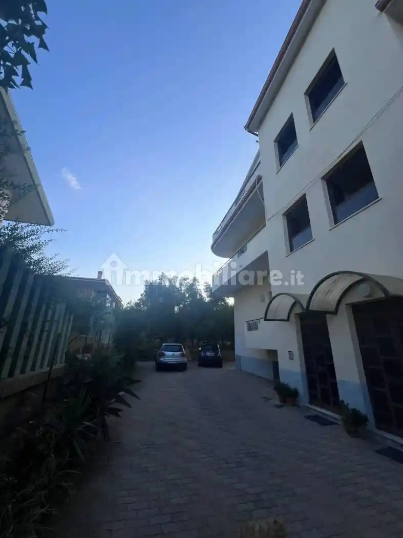 Villa unifamiliare via Giosuè Carducci, Montepaone - foto 5