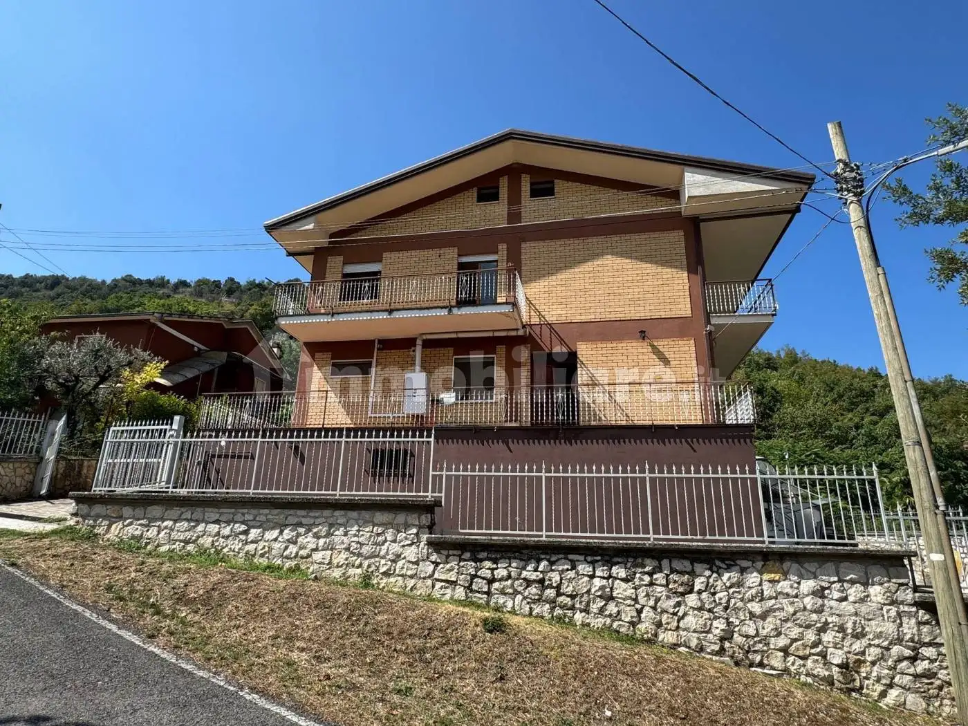 Villa unifamiliare via Lago, Centro, Colle San Magno - foto 2