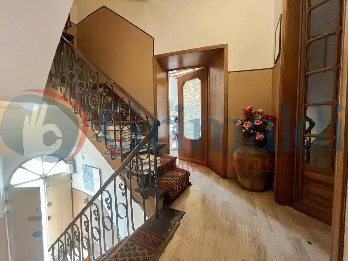 Palazzo - Edificio in vendita a Magione